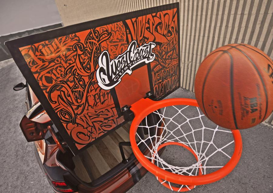  Kia Optima Hybrid Slam Dunk Blake Griffin (TF) 2011 года  (фото 8 из 10)